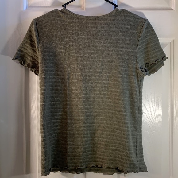 Mossy Sage Green 90s Feel Top - Picture 5 of 9